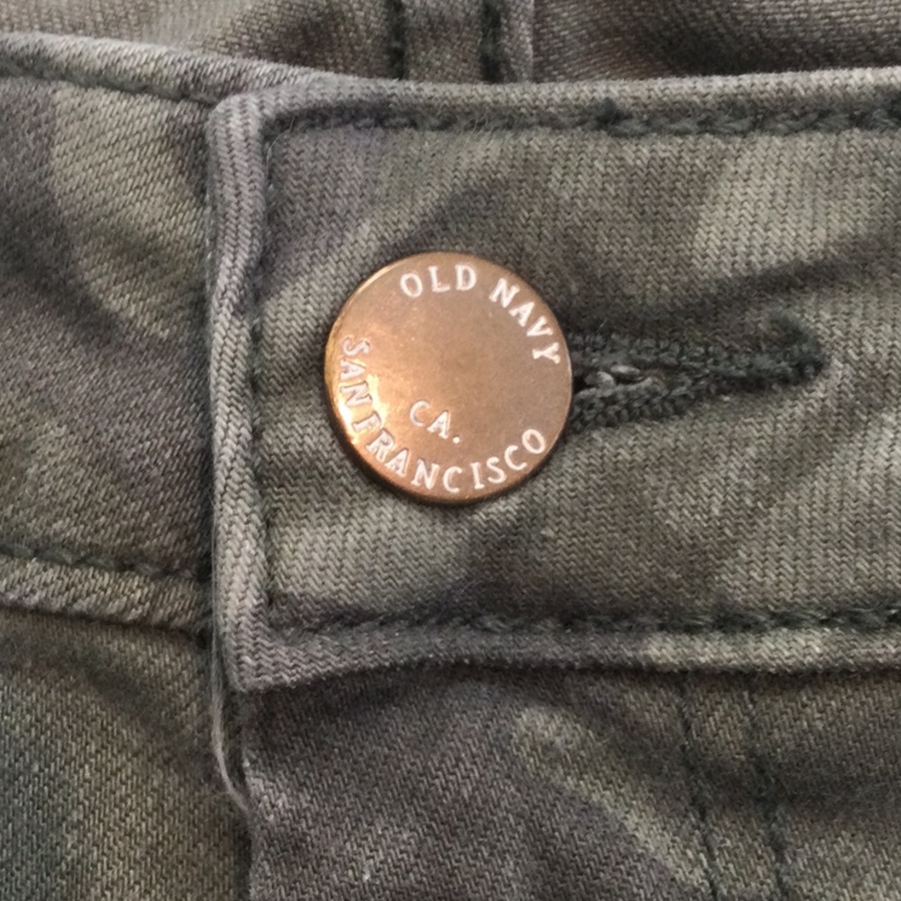 Old Navy Rock Star super skinny camouflage jeans size 4 - Picture 8 of 9